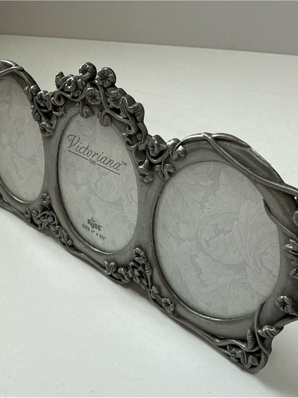 Russ VTG 3 frame picture frame